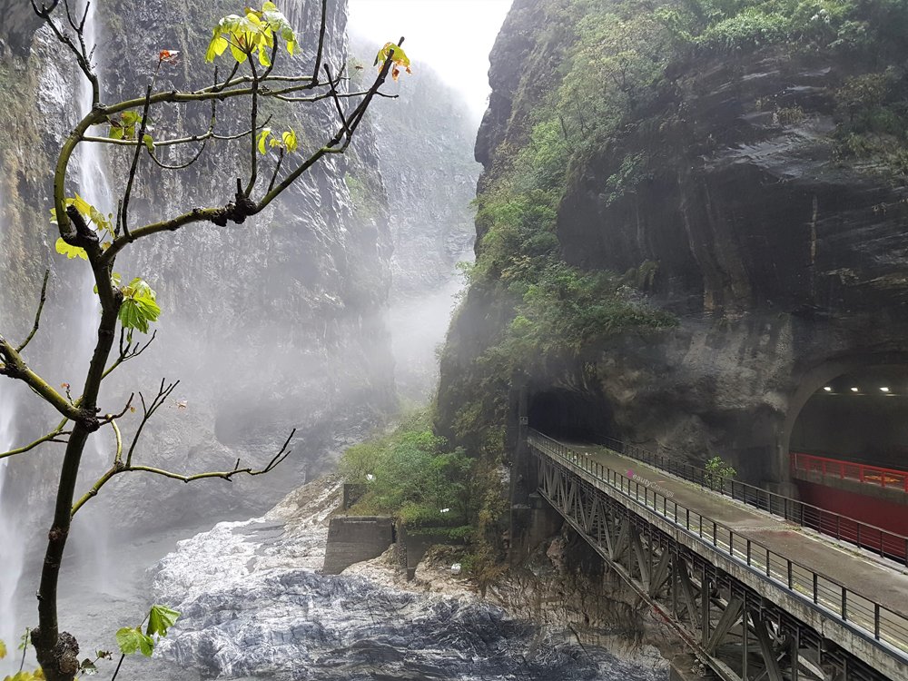 Taroko Gorge Swallow Grotto
