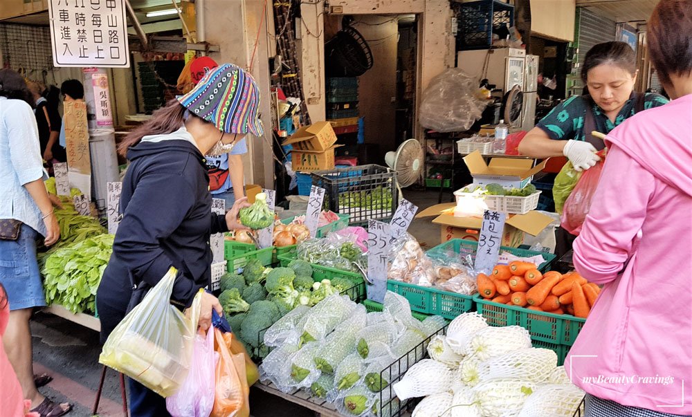 Luodong Morning Market