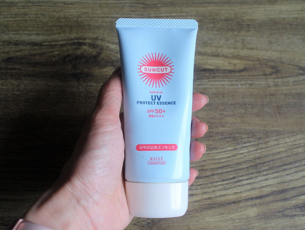 Suncut UV Protect Essence