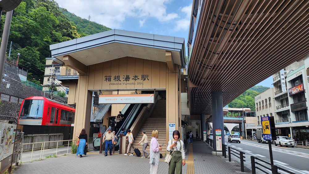 Hakone-Yumoto Station