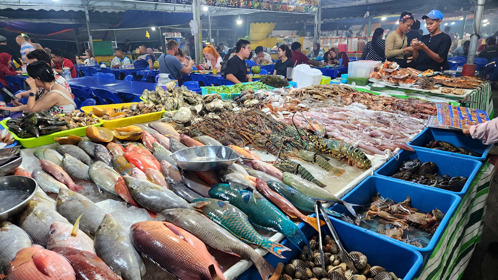 Kota Kinabalu Night Seafood Market